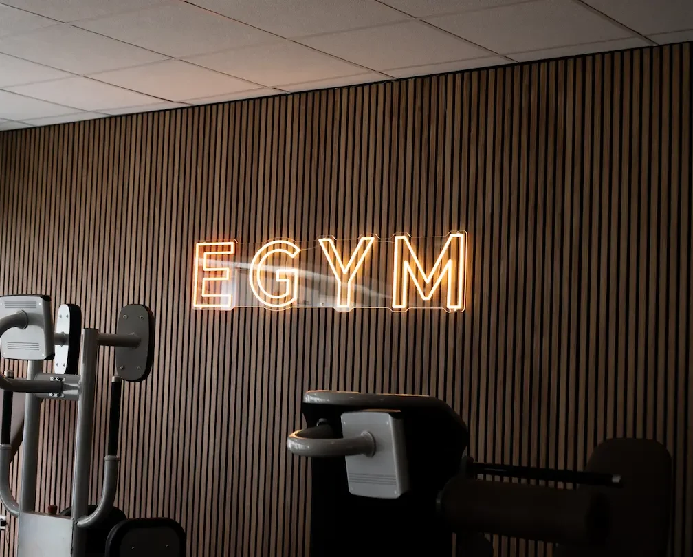 egym neon 1